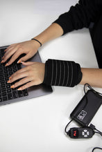 Load image into Gallery viewer, 60 LED Red Light Therapy Wrap